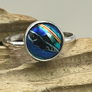 Elegant Sterling Silver Fused Glass Ring with Intricate Detailing